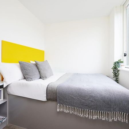 For Students Only Ensuite Bedrooms With Shared Kitchen At Cathedral Point In Winchester Dış mekan fotoğraf