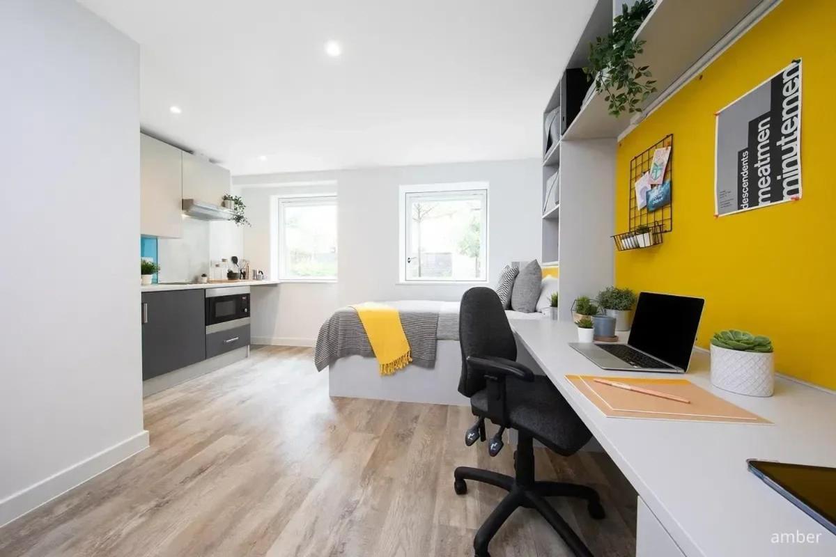 For Students Only Ensuite Bedrooms With Shared Kitchen At Cathedral Point In Winchester Dış mekan fotoğraf